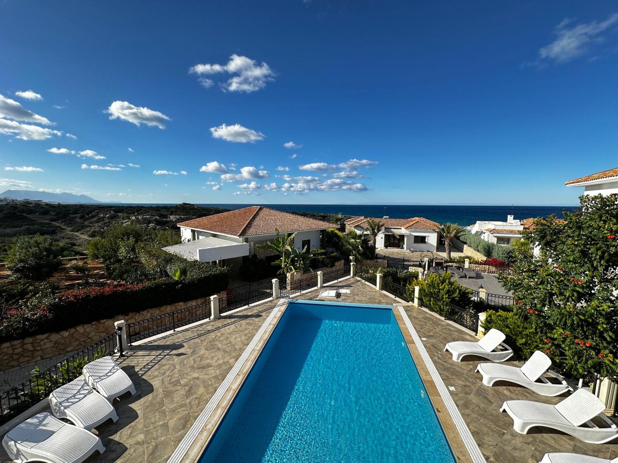 Carrington Holidays Kyrenia  Ngoại thất bức ảnh