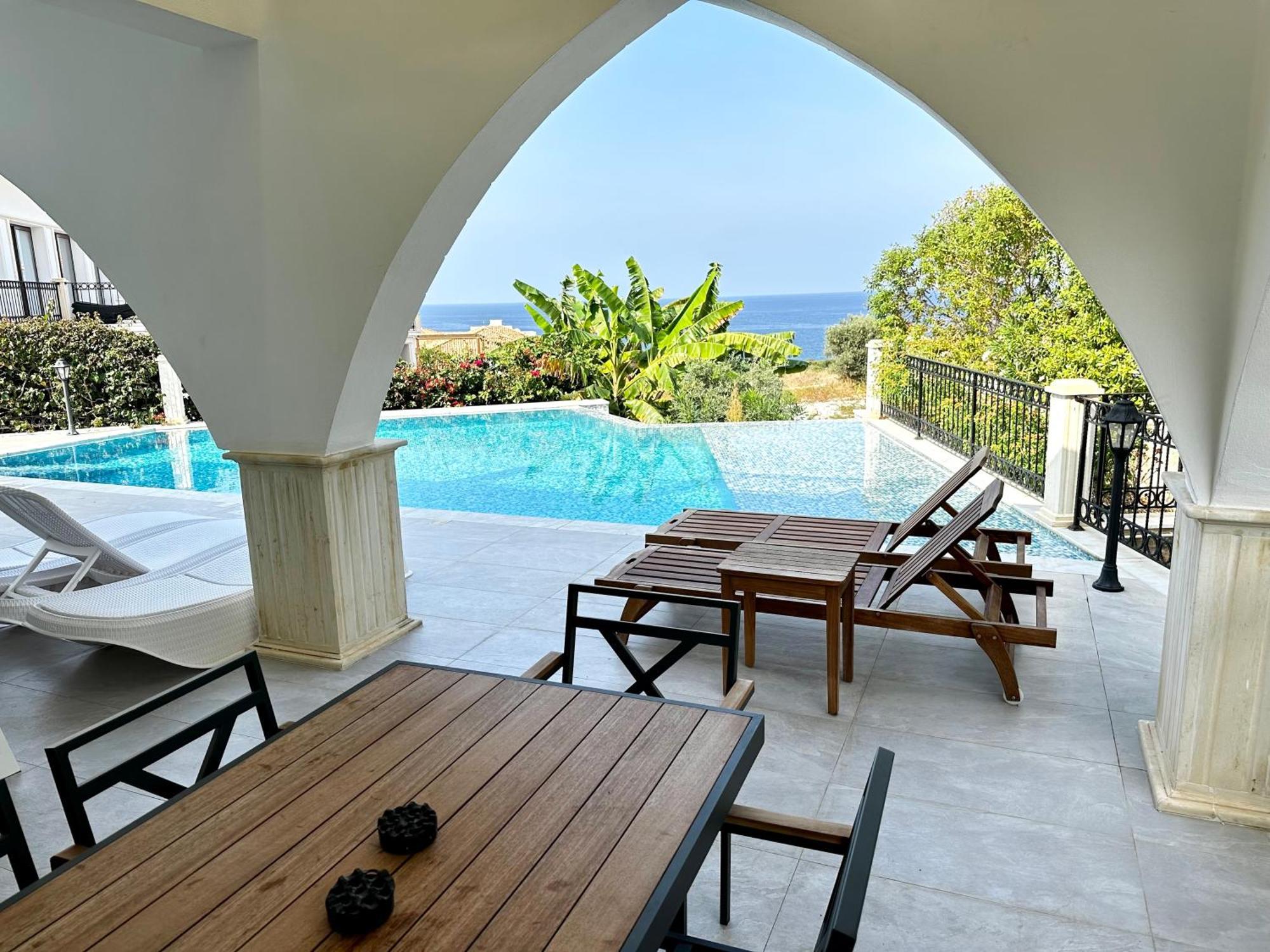 Carrington Holidays Kyrenia  Ngoại thất bức ảnh
