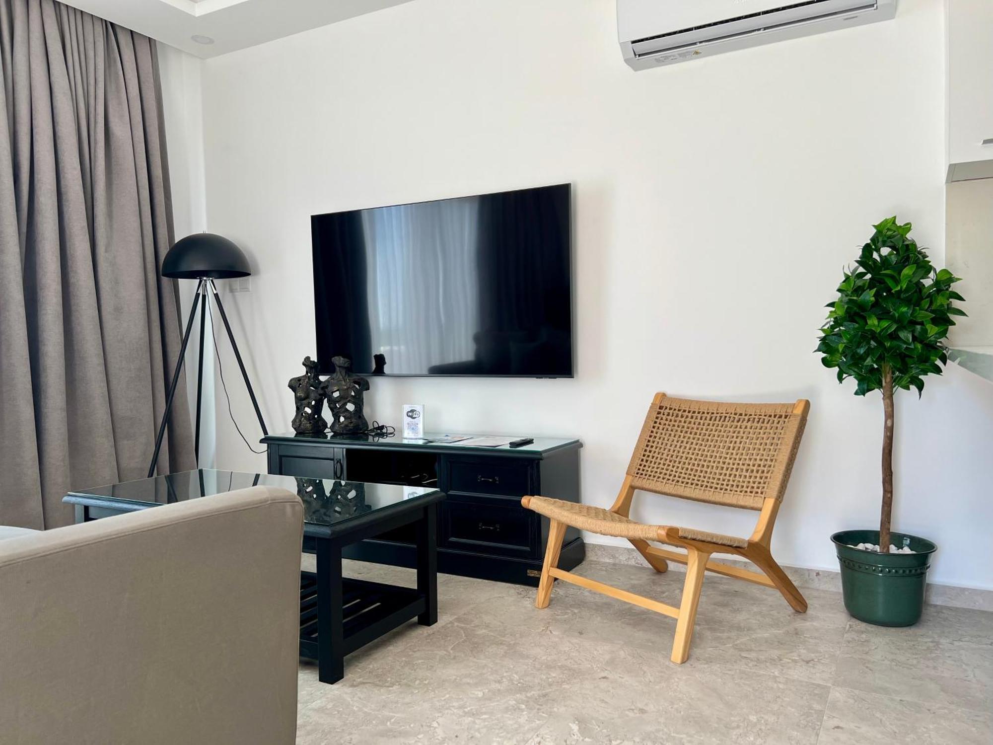Carrington Holidays Kyrenia  Ngoại thất bức ảnh